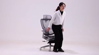 Une chaise entièrement en maille conçue spécifiquement pour les longues heures de travail de bureau !