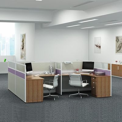 4 bureaux de poste de travail de bureau de personnel ont adapté le poste de travail d'ordinateur en bois d'ODM