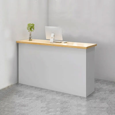 Table de comptoir de réception en bois blanc 1000Hmm de petite réception de salon de manucure
