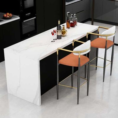 Ensemble de tabourets de table de bar de 62,9 pouces Épaisseur de grain de bois en marbre blanc 25 mm avec chaises
