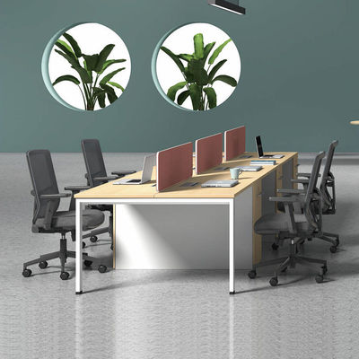 Tableau de bureau en bois Station de travail modulaire ouverte pour le personnel Pour les espaces de coworking