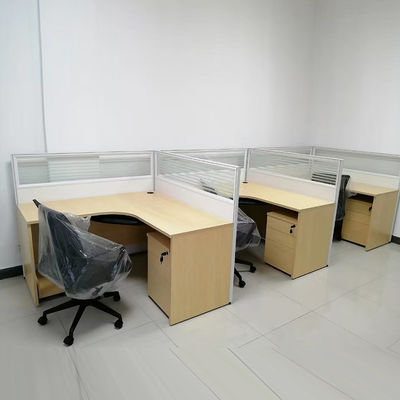Espace de bureau modulaire pour 3 personnes en forme de L Bureau de partition de poste de travail
