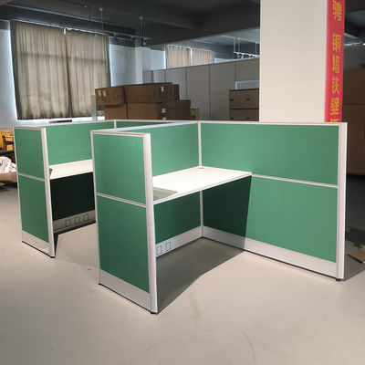 Mobilier de bureau personnalisé en aluminium et MDF pour 4 personnes