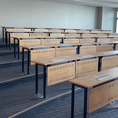 Table de conférence courbe en bois personnalisée