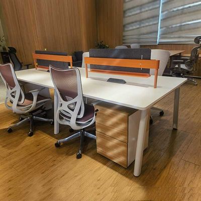 Meubles de bureau Bureau de poste de travail Bureau en bois Partition bureau Bureau de poste de travail Bureau avec tiroir